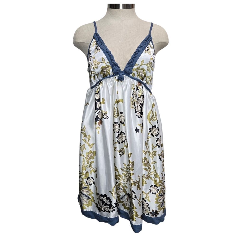 Wet Seal Floral V-Neck Dress with Blue Trim